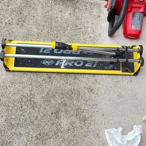 QEP Pro 21 inch tile cutter.